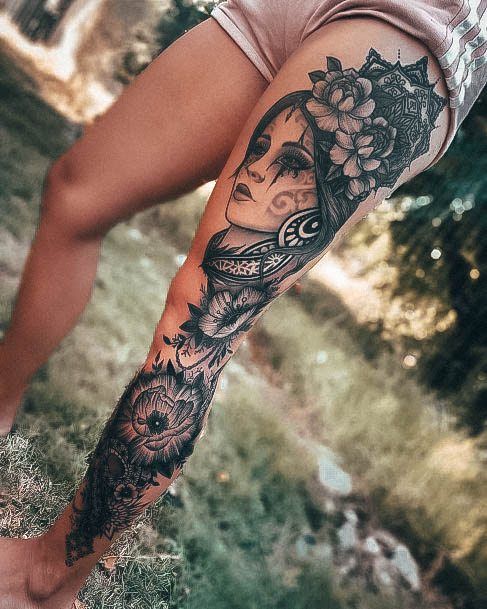 Stylish Womens Neo Traditional Tattoo