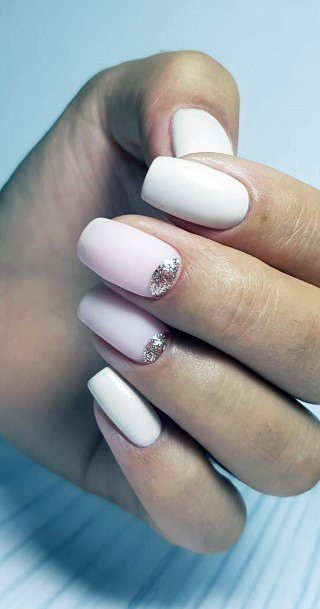 Stylish Womens Rose Gold Nail