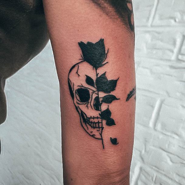 Stylish Womens Skull And Rose Tattoo