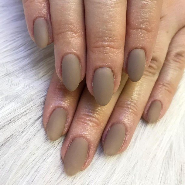 Stylish Womens Tan Nail