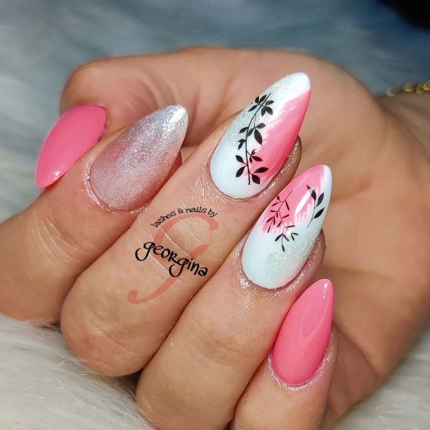 Stylish Womens White With Flowers Nail