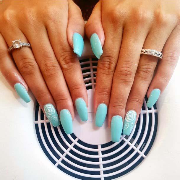 Summery Light Blue Nail Art