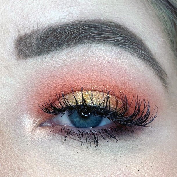 Sunset Pink And Glittering Gold Eyeshadow Women