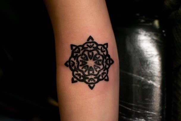 Sweet Irish Tattoo Designs For Girls