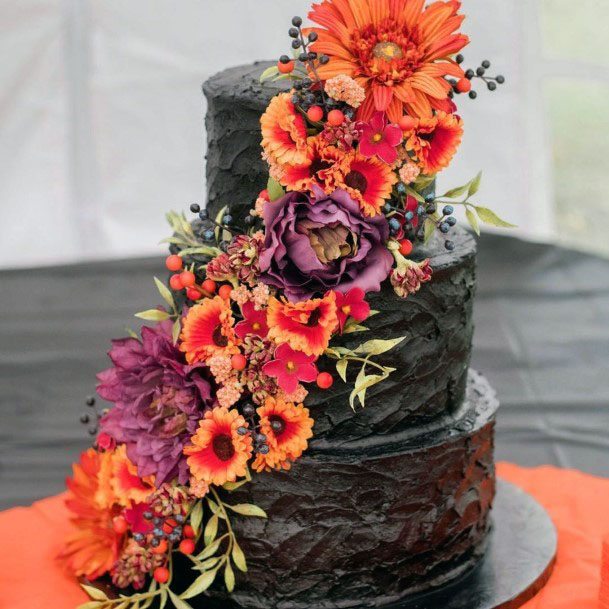 Tasty Black Halloween Wedding Cake Bright Flourescent Pumpkin Orange Gorgeous Lavender Floral Inspiration