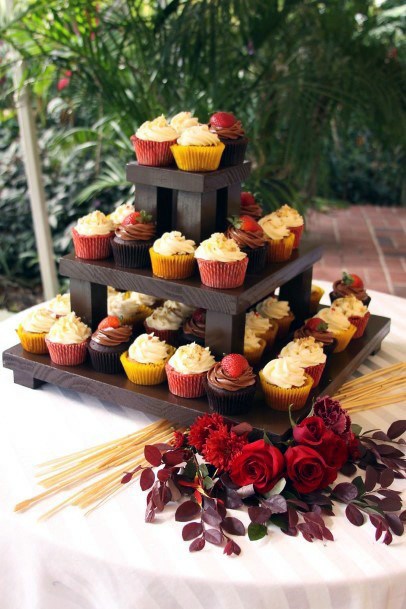 Tatsty Fall Color Cupcake Ideas For Wedding Rose Floral Bouquet Ideas