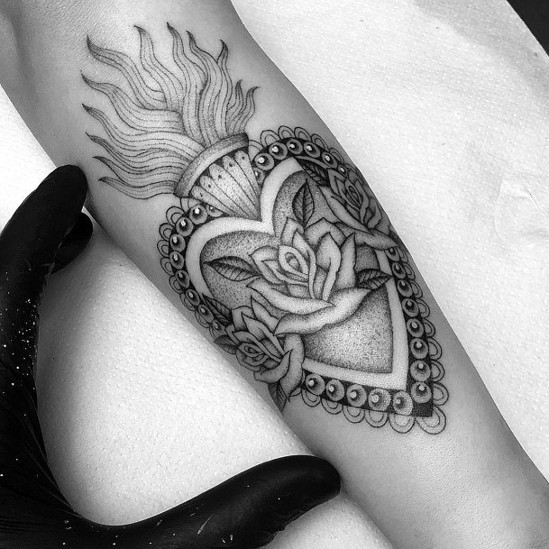 Tattoo Ideas Flaming Heart Design For Girls