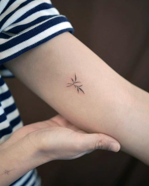 Tattoo Ideas Leaf Design For Girls
