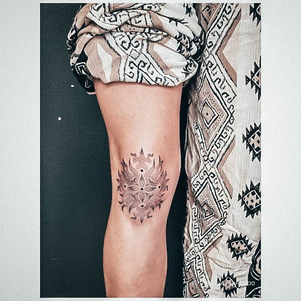 Tattoo Ideas Womens Knee Design