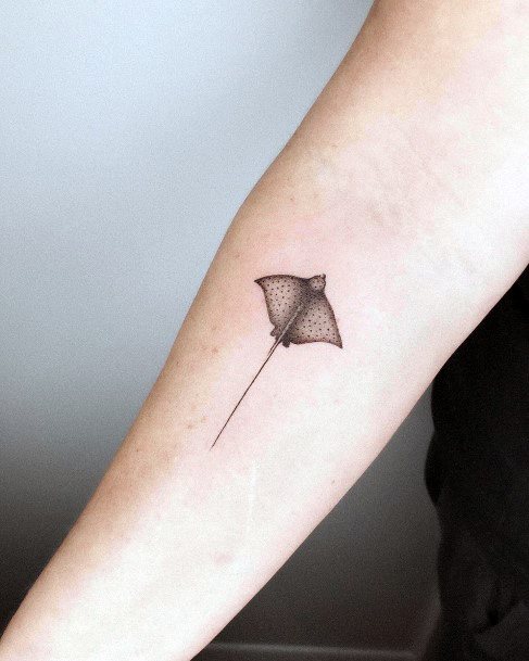 Tattoo Ideas Womens Stingray Design