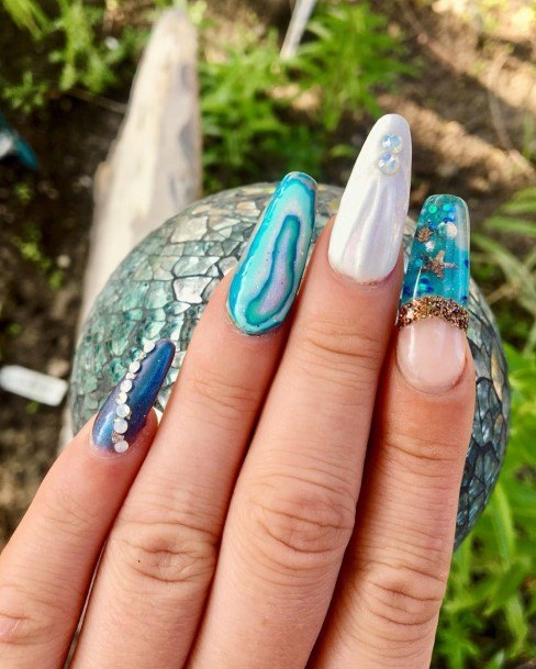 Terrific Design Ideas For Womens Aquarium Nail