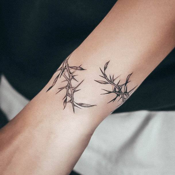 Terrific Design Ideas For Womens Bracelet Tattoo