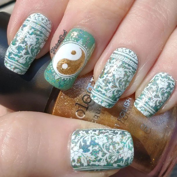 Terrific Design Ideas For Womens Green And White Nail