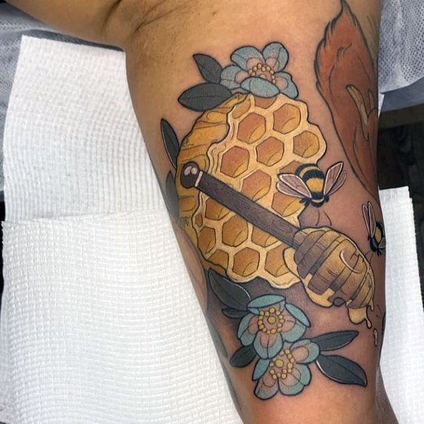 Terrific Design Ideas For Womens Honeycomb Tattoo