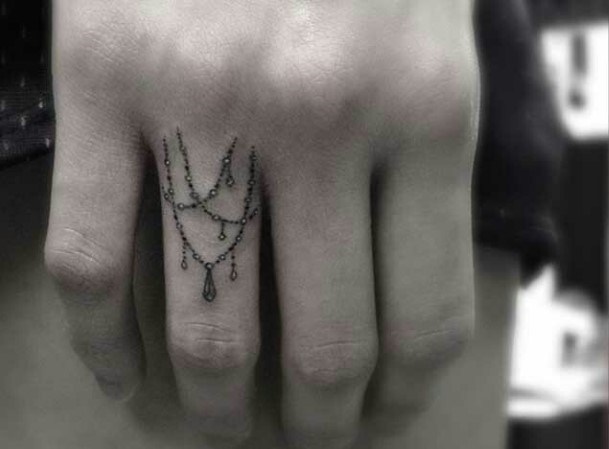 Thin Chain Tattoo For Women Finger