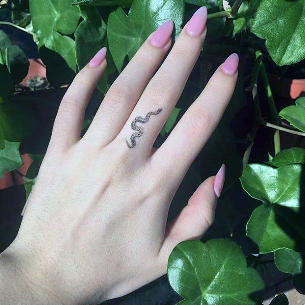 Tiny Tattoo Snake Fingers Women