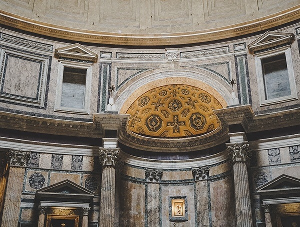 Touring Rome Pantheon