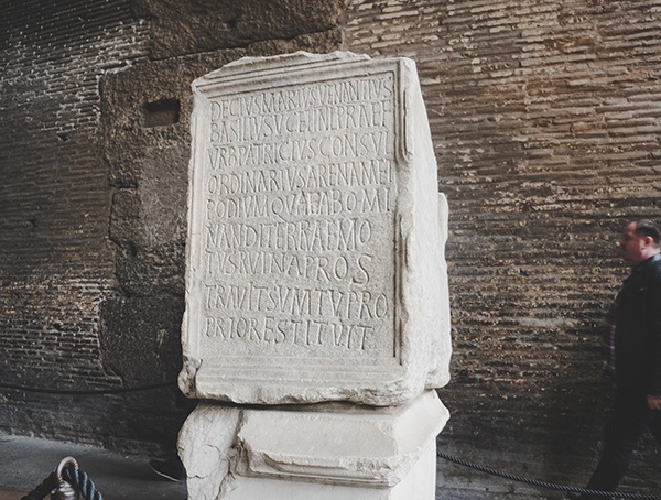 Travel In Rome Colosseum Amphitheatre