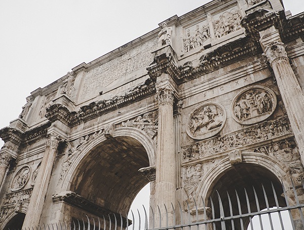 Traveling To Rome Colosseum Amphitheatre