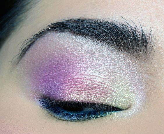 Trendy Cute Eyeshadow Women