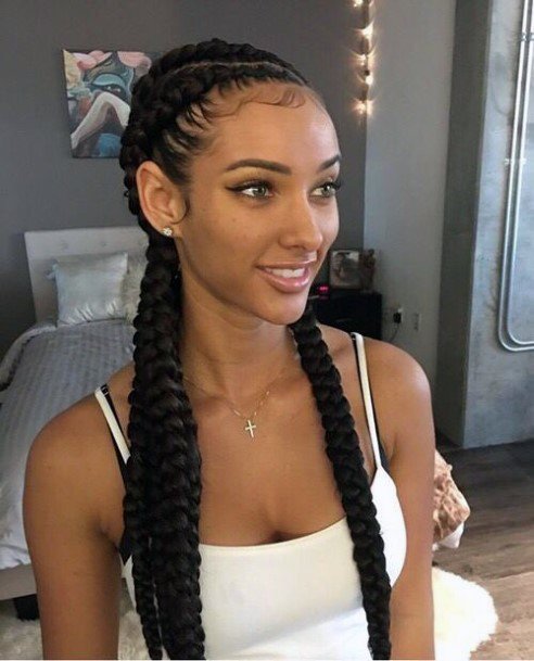 Trendy Hairstyle Inspirations For Beautiful Black Women Long Brown Braids