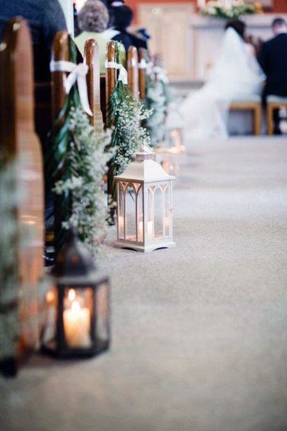 Trendy Lantern Aisle Decorations For Winter Weddings
