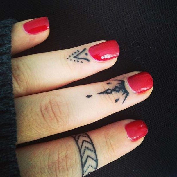 Tribal Dotted Art Tattoo Womens Fingers