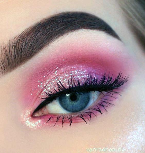 Twinkling Cute Pink Eyeshadow Women