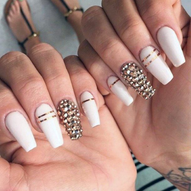 Twinkling White Gold Nails
