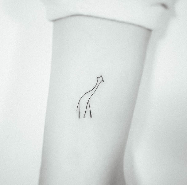 Ultra Simple Black Ink Outline Womens Tattoo Ideas Giraffe