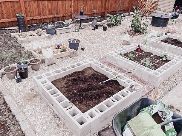 Unique Cinderblock Raised Garden Bed Ideas