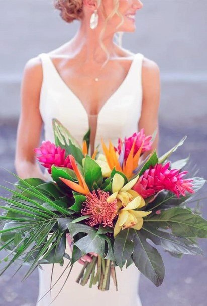 Vibrant Gorgeous Tropical Floral Wedding Inspiration Ideas For Bride