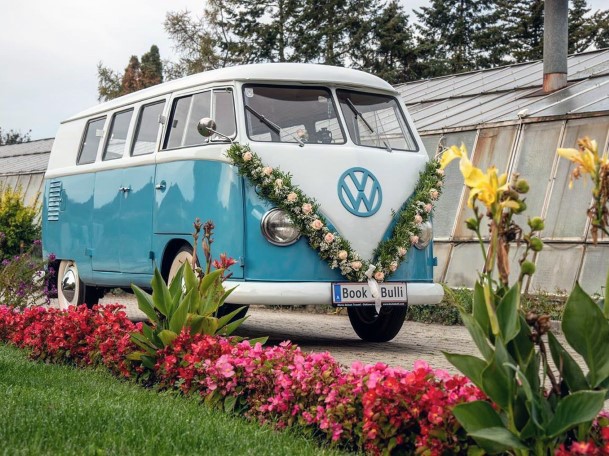 Vintage Van Wedding Decorations