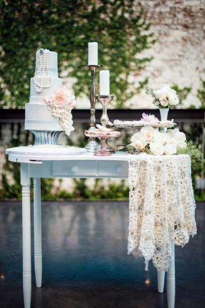 Vintage White Themed Wedding Decorations