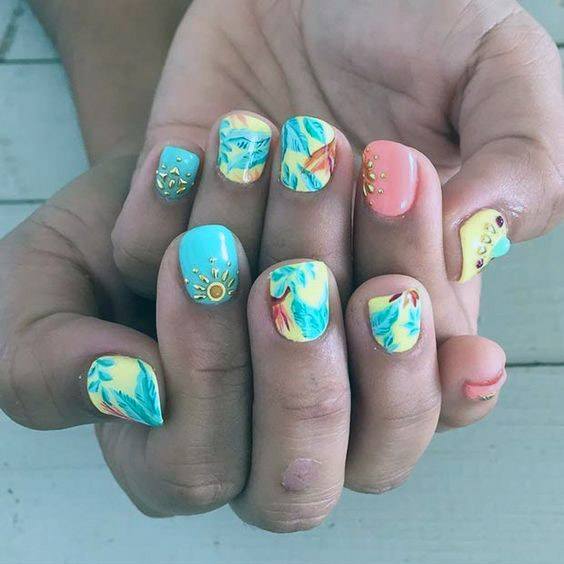 Vivid Sea Green Tropical Nails Women