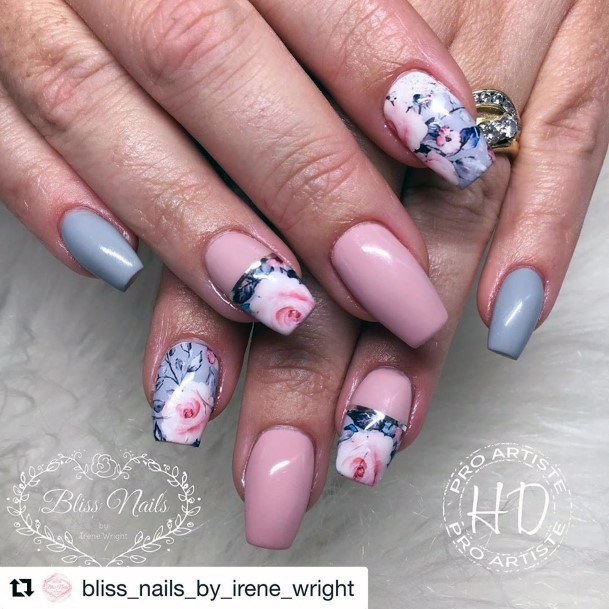 Wallpaper Rose Design Pink And Grey Nails For Women