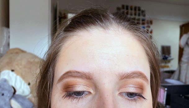 Warm And Natural Eyeshadow For Girls