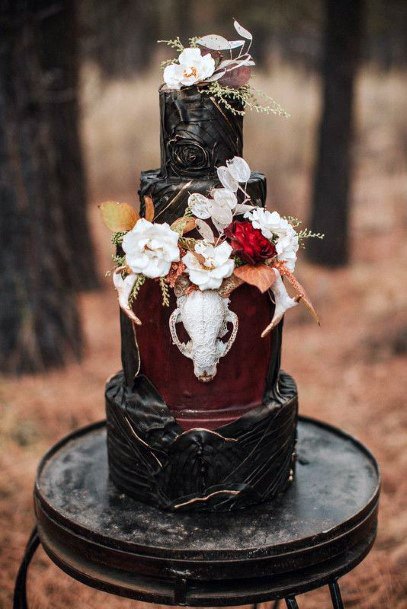 Wedding Cake Ideas Halloween Inspired Black With Animal Skull