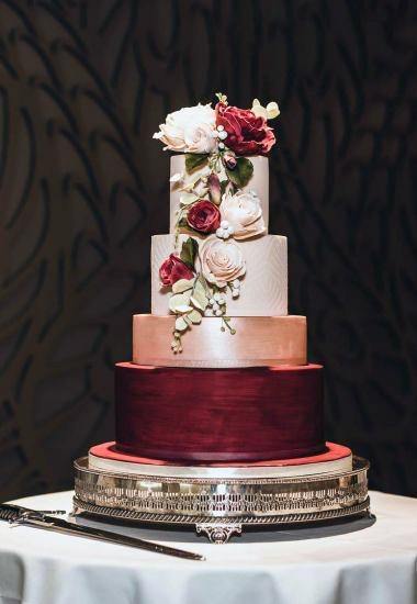 Wedding Cake Ideas Metalic Design