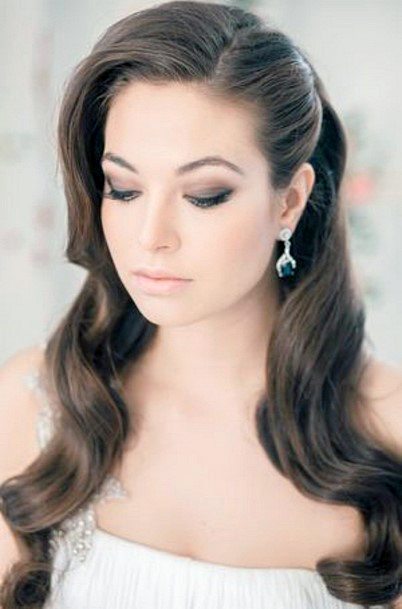 Wedding Hairstyle For Females With Twist And Small Hair Comb