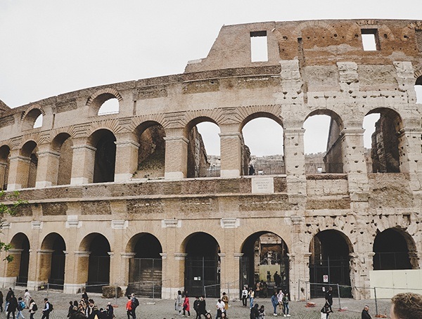 What Its Like To Visit Rome Colosseum Amphitheatre