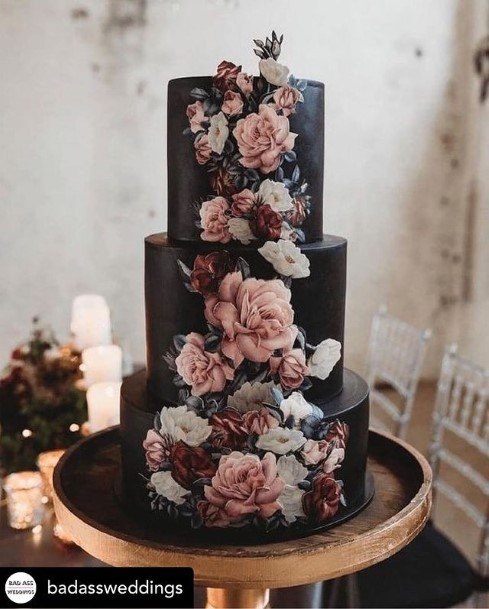 White And Pink Roses On Black Wedding Cake