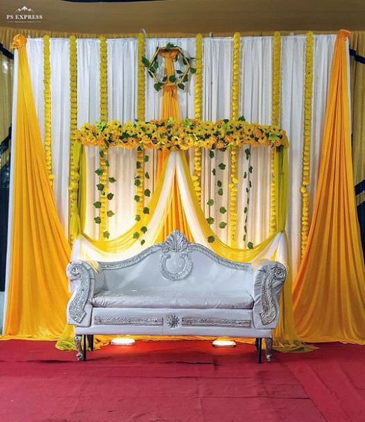 White And Yellow Wedding Flower Platform