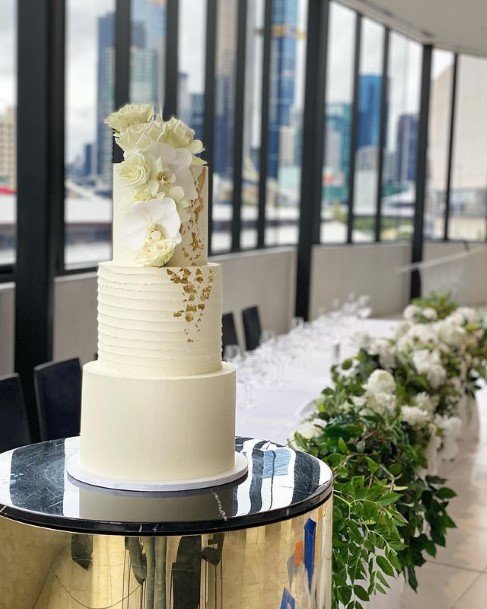 White Elegant Buttercream Wedding Cake