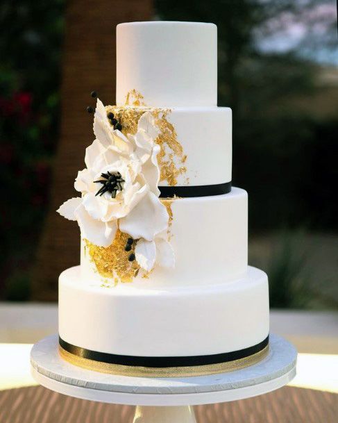 White Elegant Wedding Cake With Dark Borders Wedding