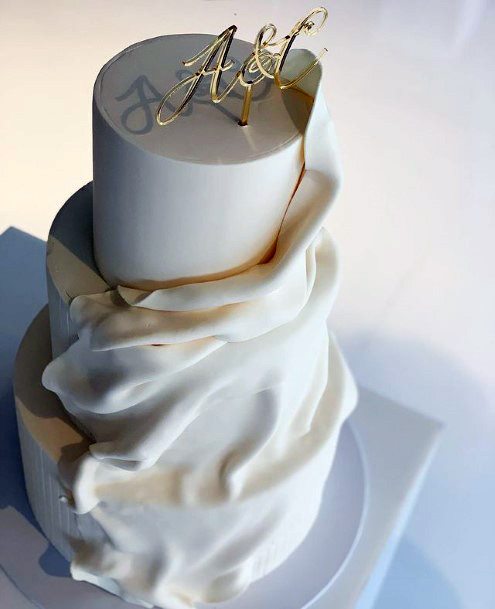 White Fabric Art Womens 3 Tier Wedding Cake