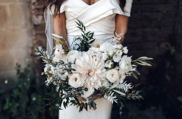 White Fall Wedding Flowers