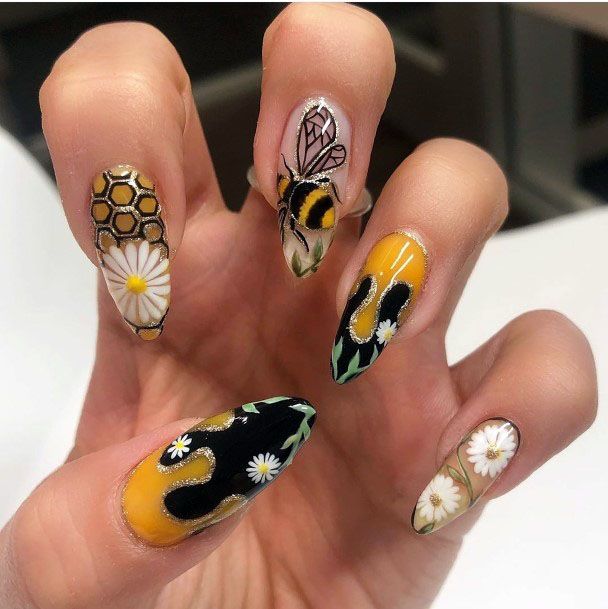 White Florals And Honey Bee On Nails For Women