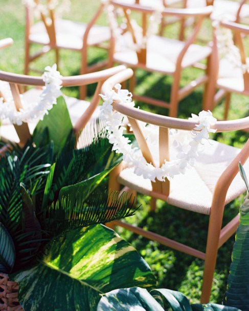 White Garland And Hawaiian Wedding Flowers