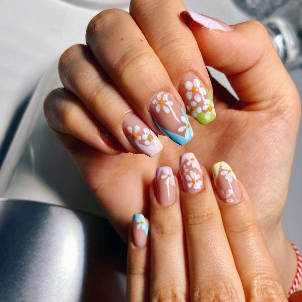 White Spring Flowers On Nails Women